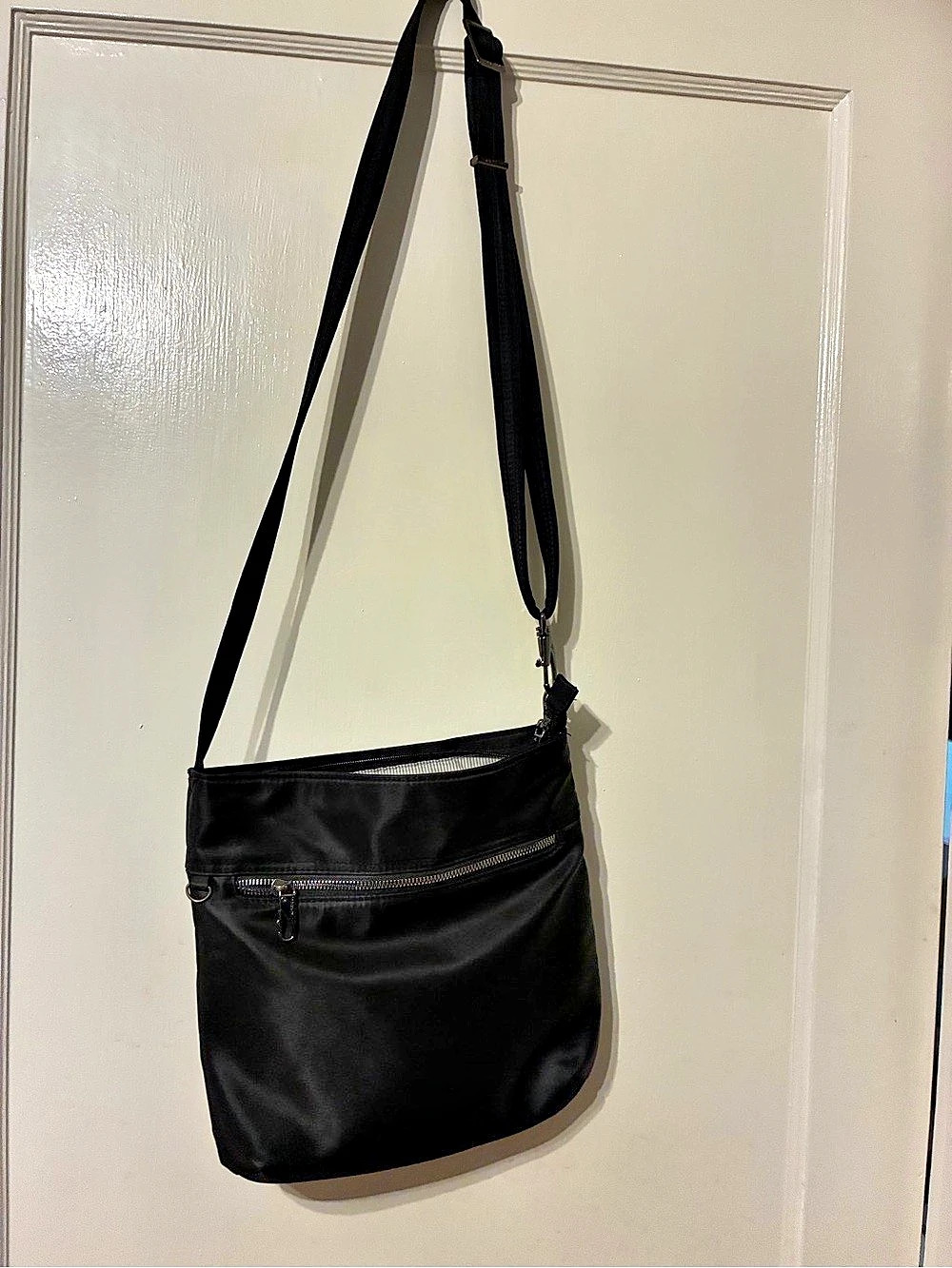Travelon Anti-Theft Classic Crossbody Bag Black